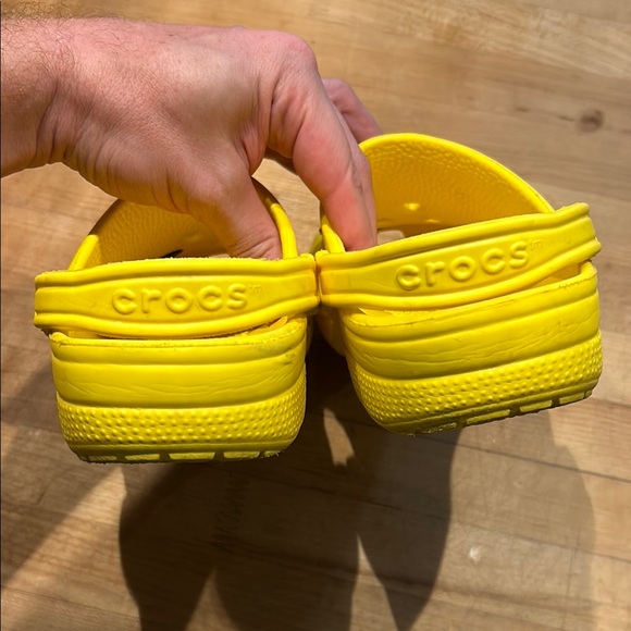 CROCS Yellow Mules & Clogs women’s size 8 - Picture 3 of 9